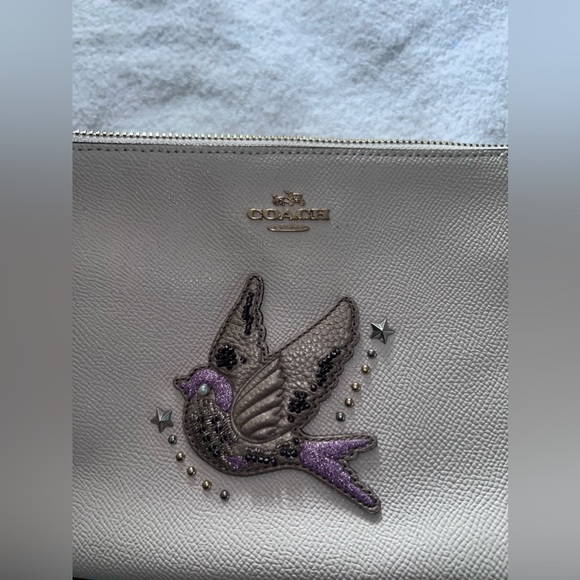 Coach wristlet - Picture 2 of 8